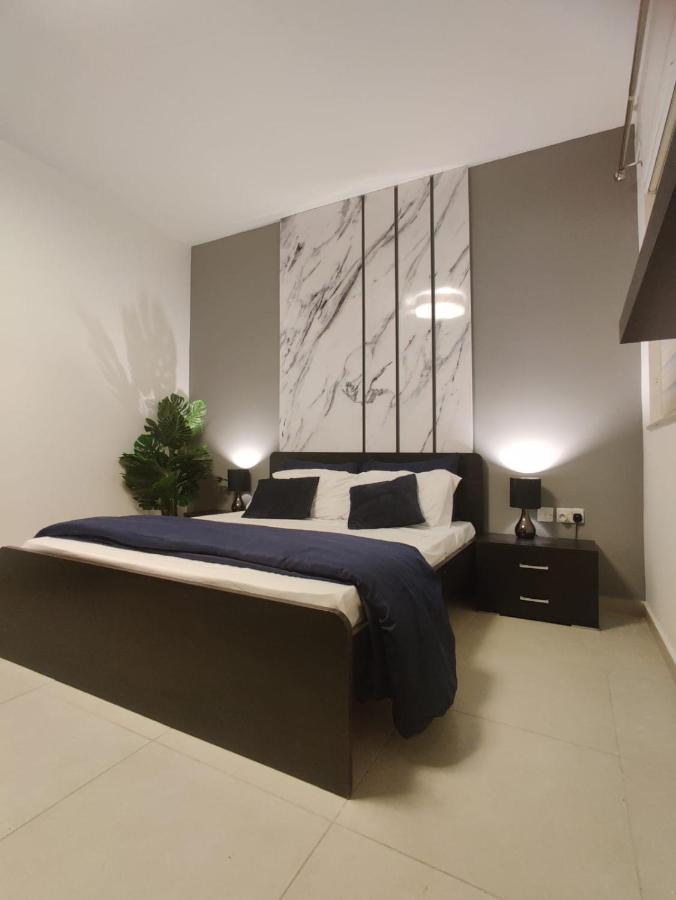 Qawra Apartment St. Paul's Bay Esterno foto